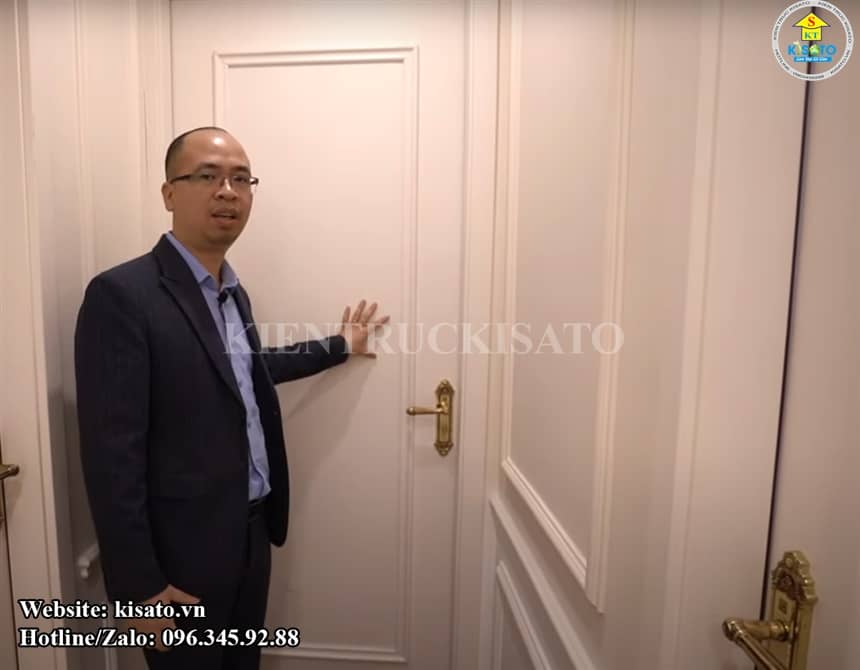 Kisato thi công mẫu cửa composite cho biệt thự tân cổ điển sang trọng