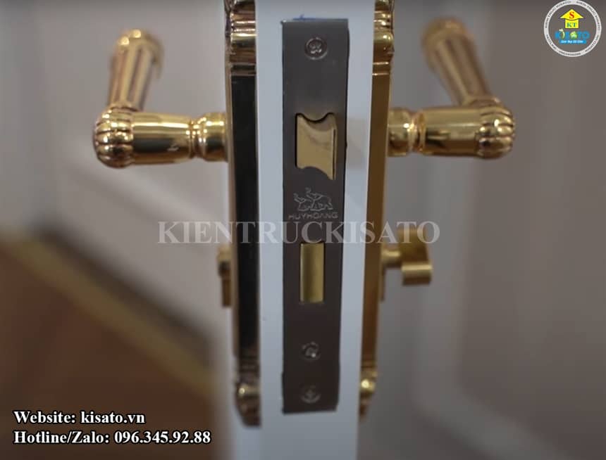 Kisato thi công mẫu cửa Composite cho căn penthouse tại Hà Nội